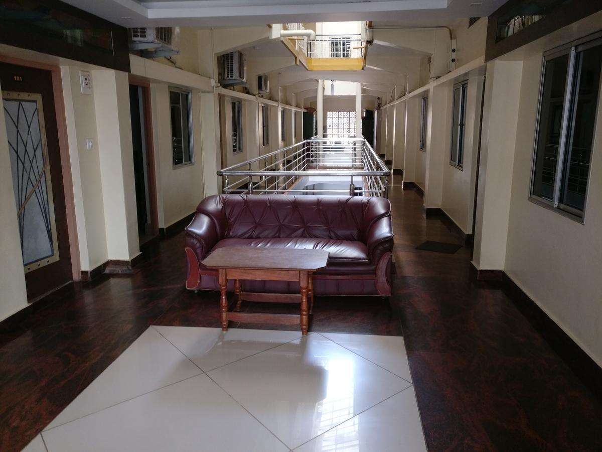 Chikmagalūr Hotel Raj Mahal מראה חיצוני תמונה
