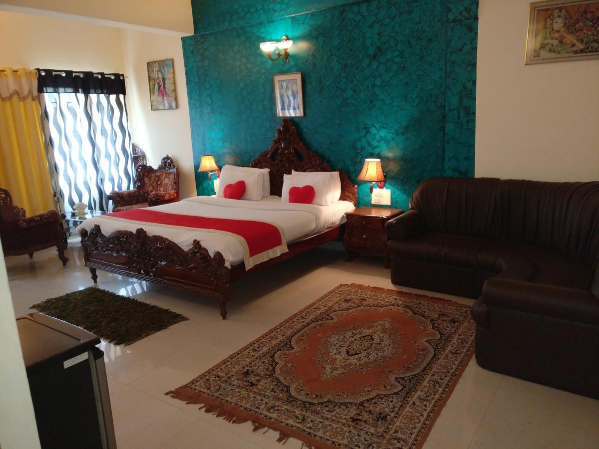 Chikmagalūr Hotel Raj Mahal מראה חיצוני תמונה